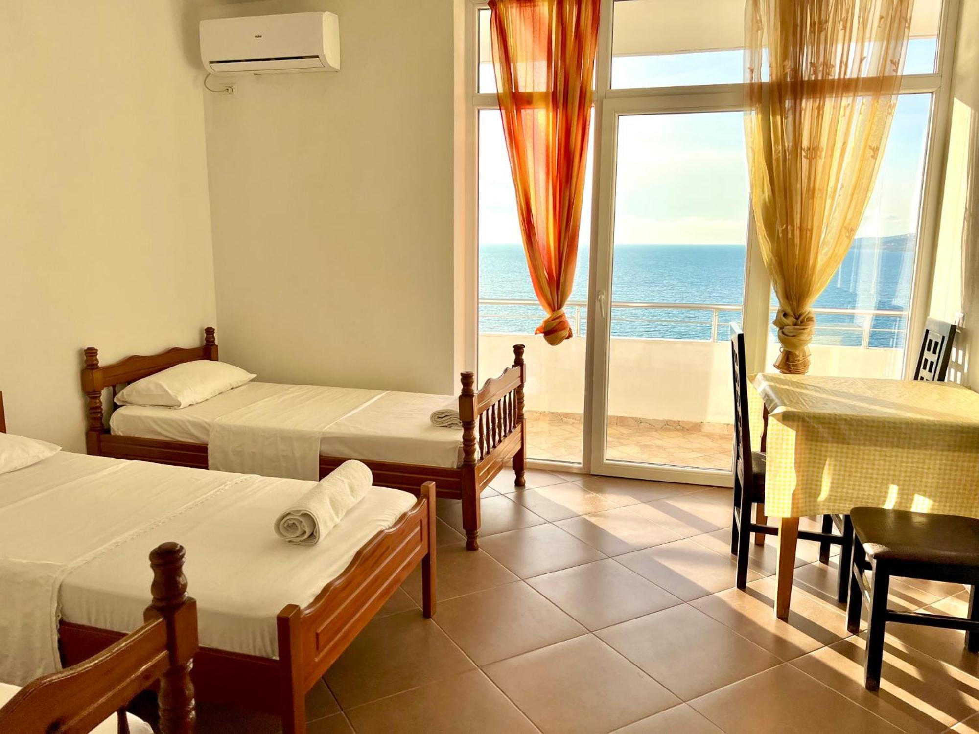 Redi'S Seaview Apartments Saranda Extérieur photo
