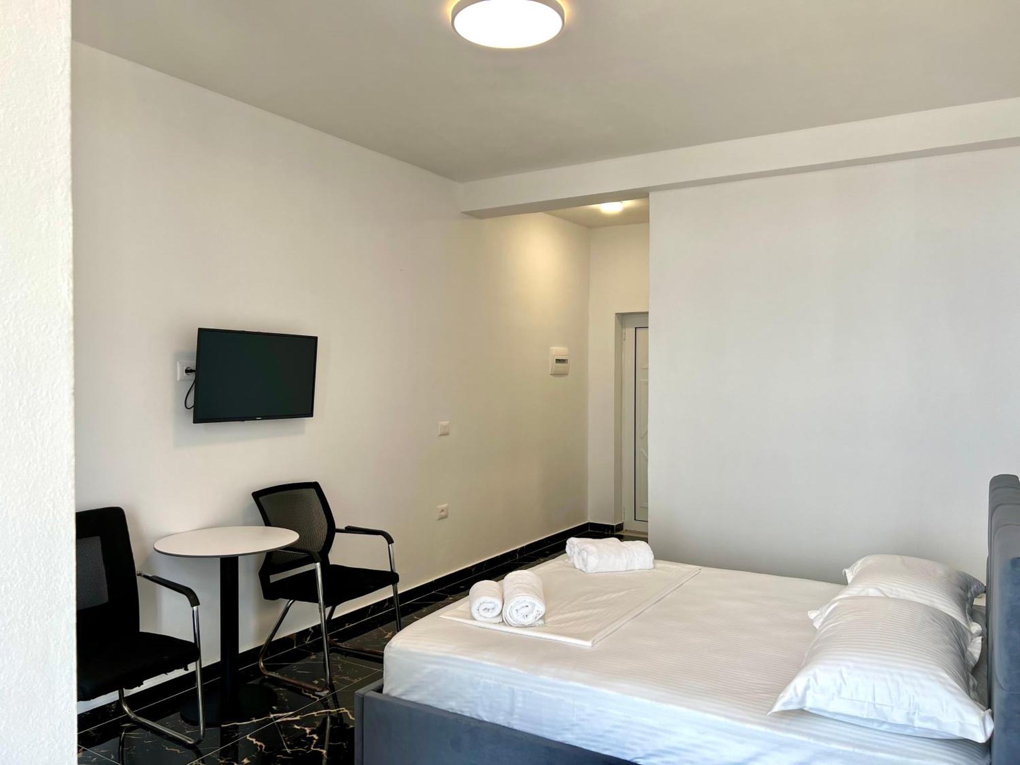 Redi'S Seaview Apartments Saranda Extérieur photo