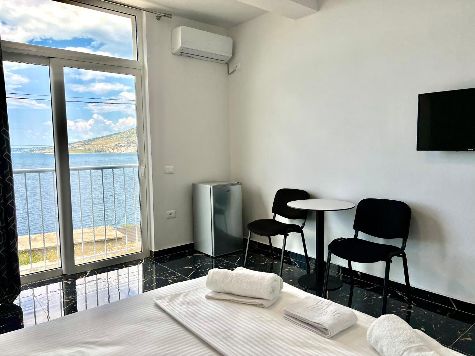 Redi'S Seaview Apartments Saranda Extérieur photo