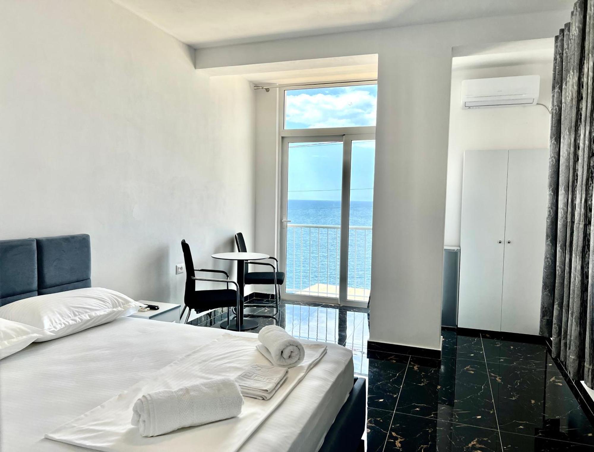 Redi'S Seaview Apartments Saranda Extérieur photo