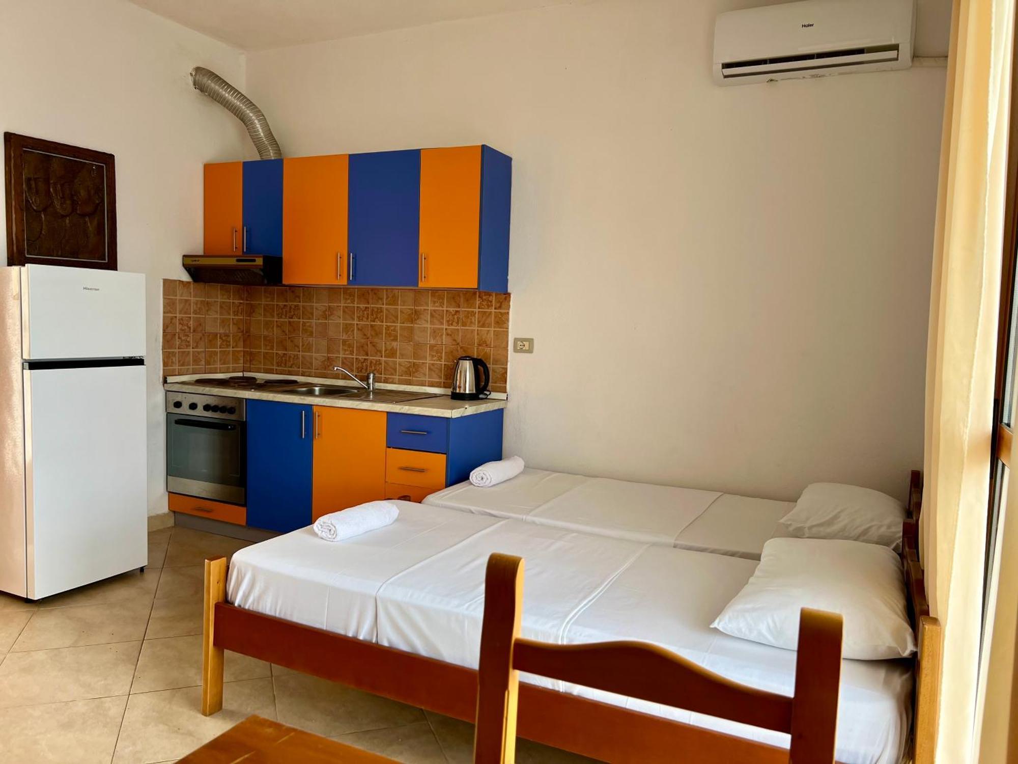 Redi'S Seaview Apartments Saranda Extérieur photo