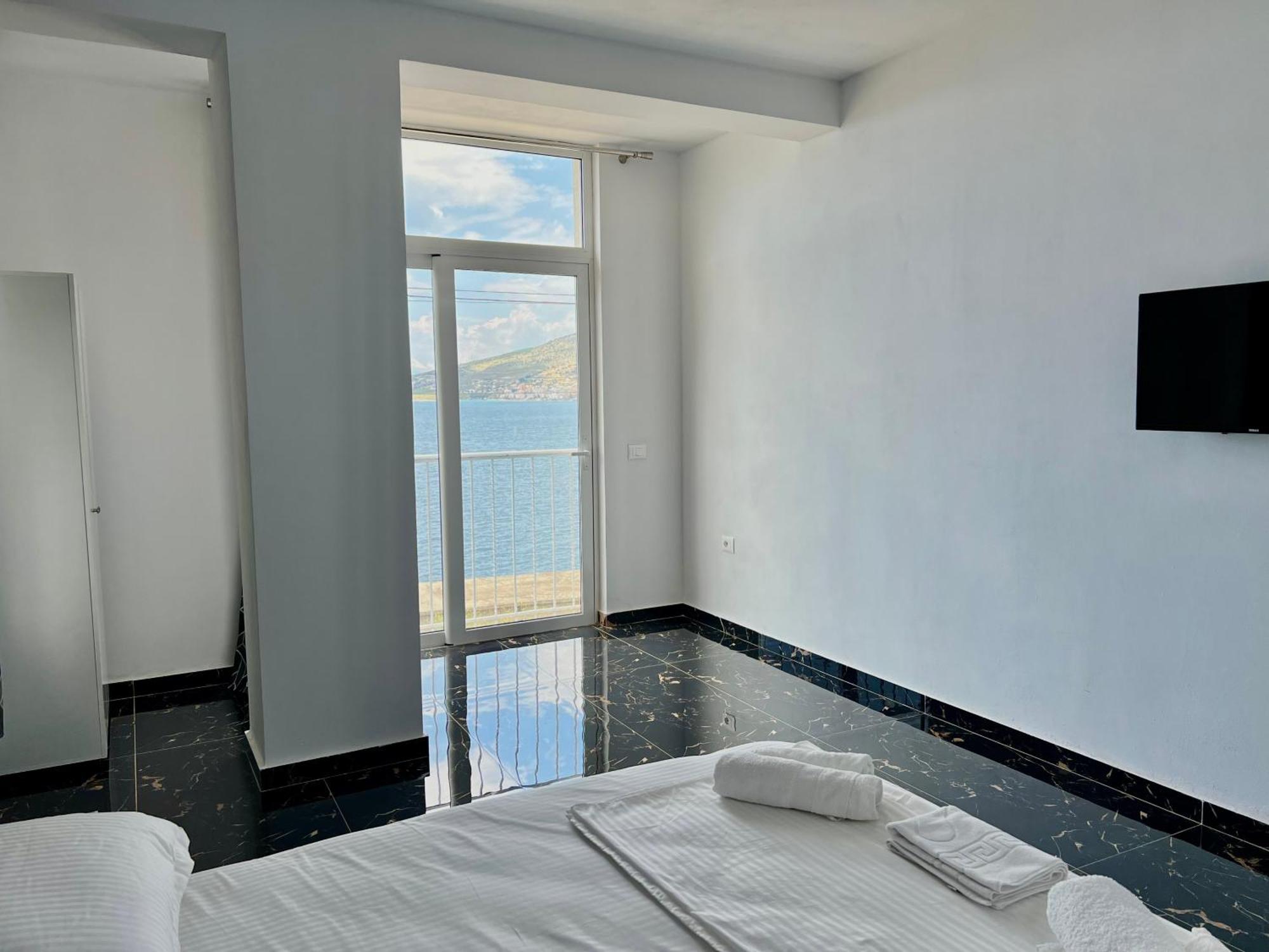 Redi'S Seaview Apartments Saranda Extérieur photo